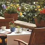 Radisson Blu Park & Conference Centre Szálloda