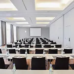 Radisson Blu Park & Conference Centre 4*