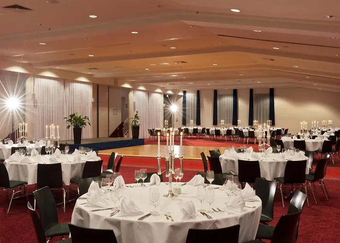 Hotel Radisson Blu Park & Conference Centre