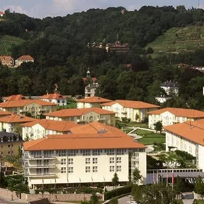 Radisson Blu Park & Conference Centre 4*