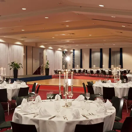Hotel Radisson Blu Park & Conference Centre