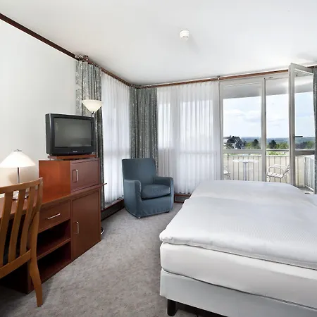 Radisson Blu Park & Conference Centre Szálloda 4*