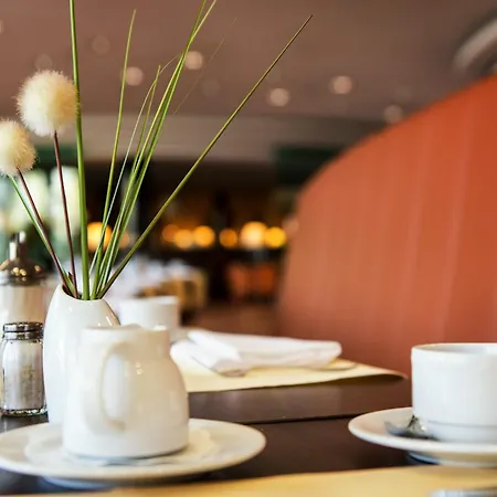 Radisson Blu Park & Conference Centre 4*