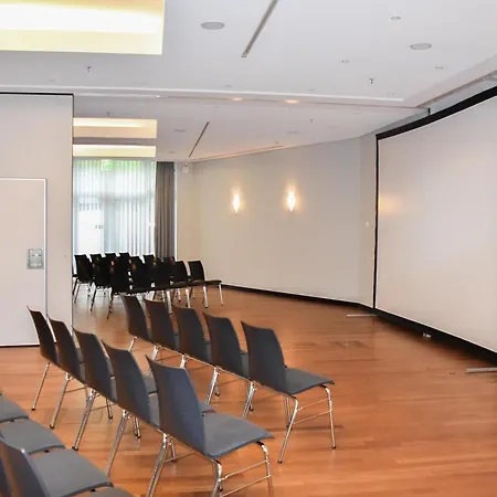 Radisson Blu Park & Conference Centre Szálloda