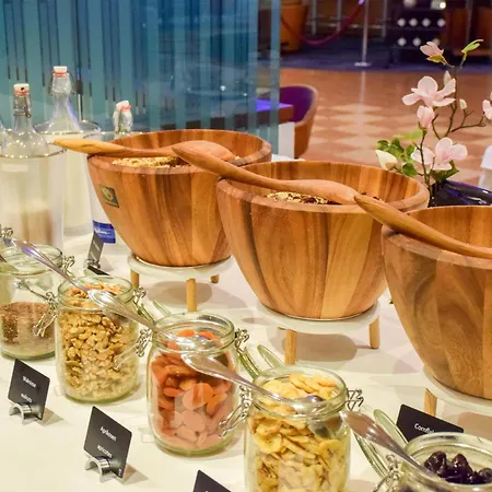 Hotel Radisson Blu Park & Conference Centre 4*