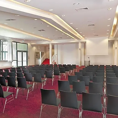 Hotel Radisson Blu Park & Conference Centre