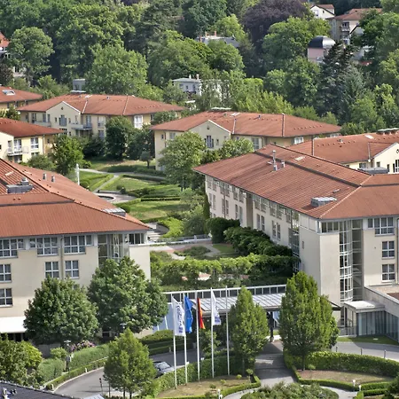 Radisson Blu Park & Conference Centre 4*