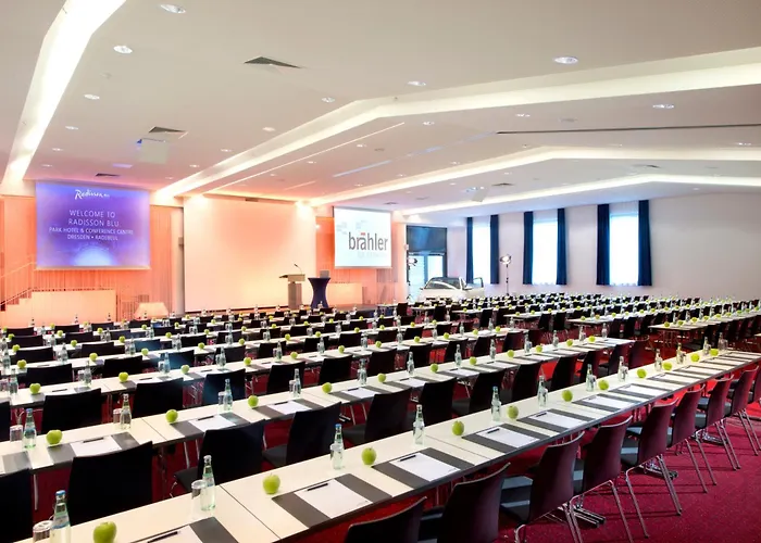 Radisson Blu Park & Conference Centre 4*