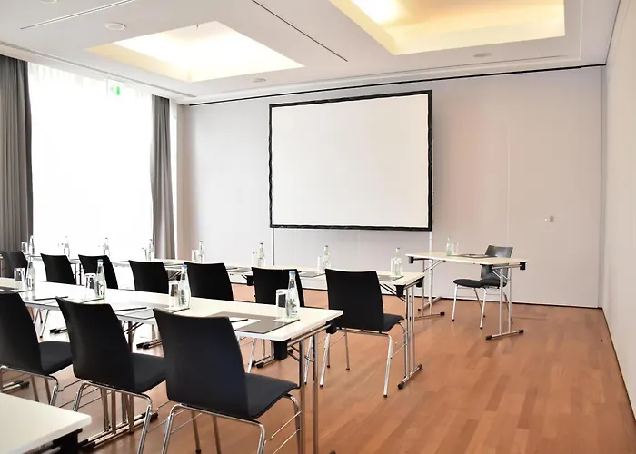 Hotel Radisson Blu Park & Conference Centre 4*