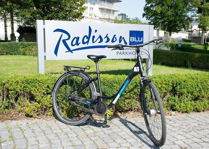 Radisson Blu Park & Conference Centre Hotel 4*