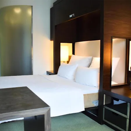 Hotel Radisson Blu Park & Conference Centre 4*