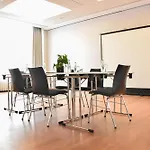 מלון Radisson Blu Park & Conference Centre