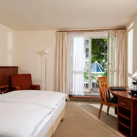Отель Radisson Blu Park & Conference Centre 4*