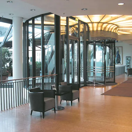 Radisson Blu Park & Conference Centre Hotel 4*