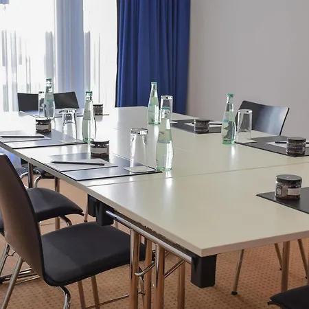 Отель Radisson Blu Park & Conference Centre